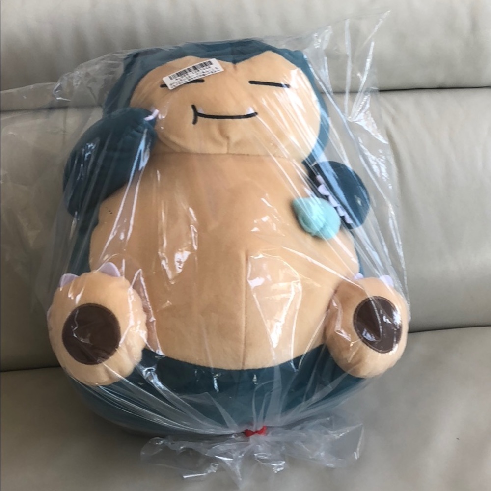 Big snorlax Pokémon munching plushie plushy japan